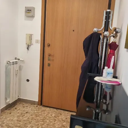 Ultimo Piano Con Parcheggio Τεργέστη